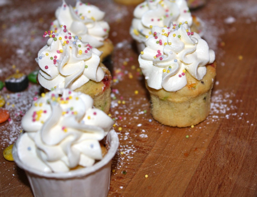 summer mini cupcakes