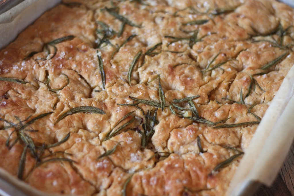 Foccacia med soltørket tomater og&nbsp;rosmarin