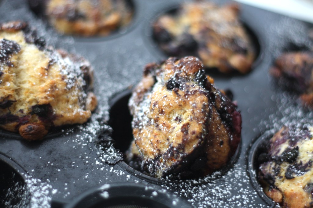 Luksus scones med blåbær og hvit&nbsp;sjokolade